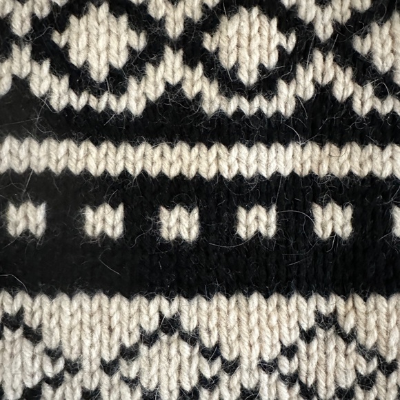 Eddie Bauer Lambswool Angora Rabbit Black and White Sweater Size Medium - Picture 4 of 8